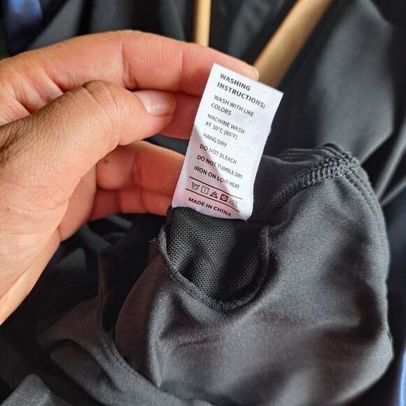 ❤️Ewedoos Modern Athletic Black Tennis Dress w/Built-in Shorts XS - Picture 7 of 7